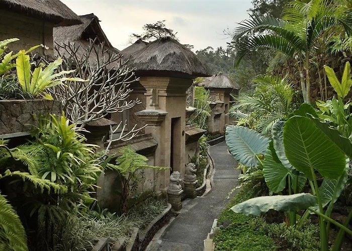 The Royal Pita Maha Resort